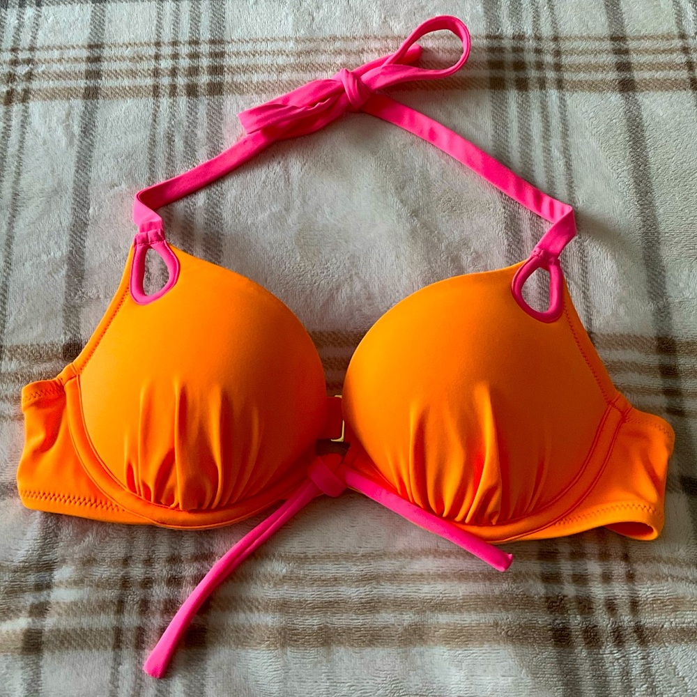 NEW Victoria’s Secret bombshell push-up bikini